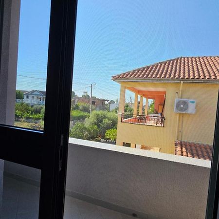 Fani'S Apartment Дуррес Экстерьер фото